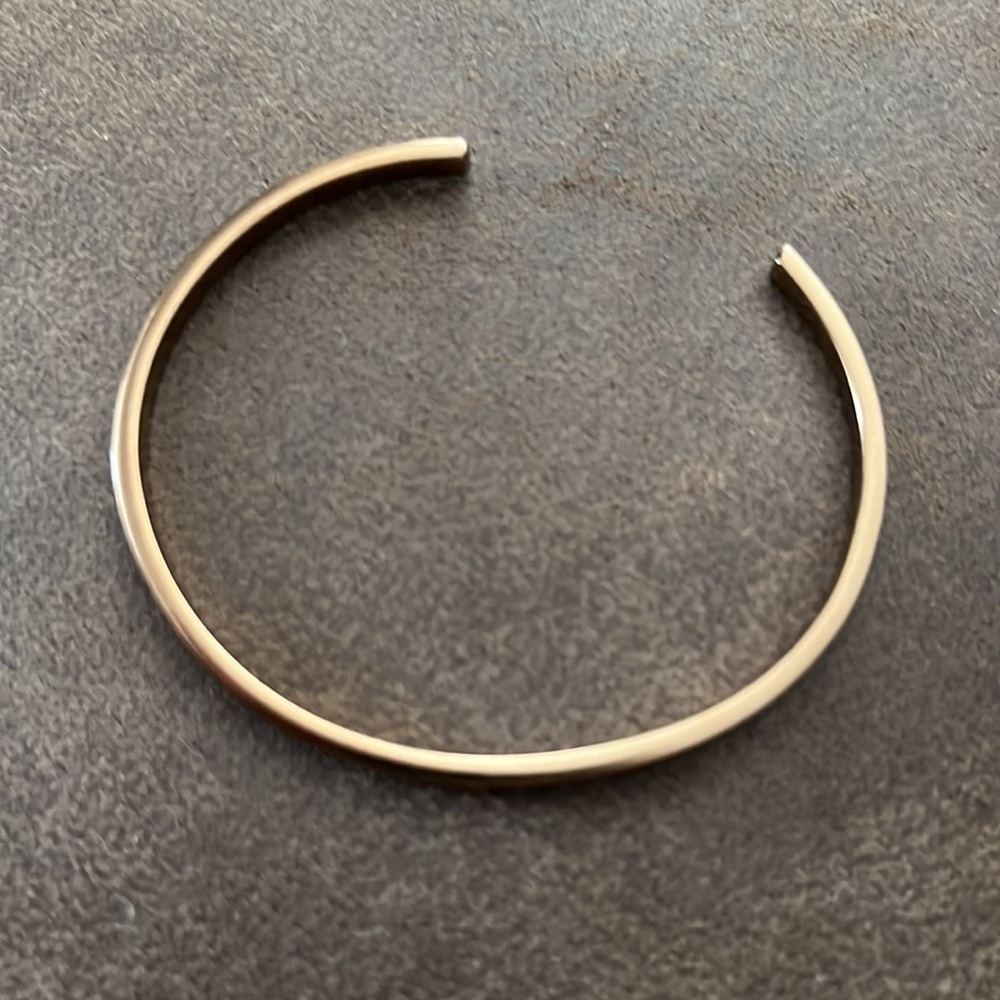 Michael Kors gold cuff bracelet - Picture 3 of 3